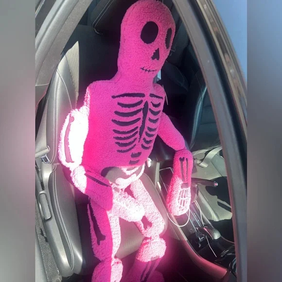5FT Skeleton Pillow hot Pink sherpa Halloween Isaac Mizrahi nwt